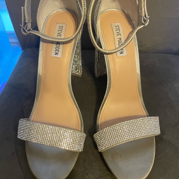 Steve Madden Carrson heels - Picture 3 of 4